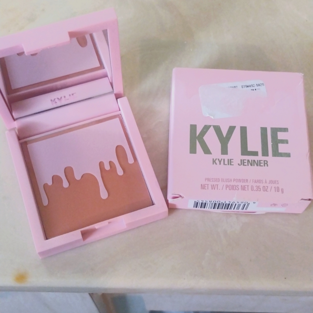 3/$20 NIB NWT Kylie Jenner cosmetics Pressed Blush Powder